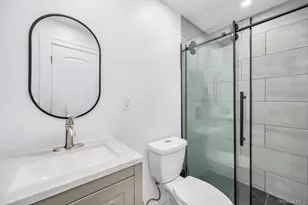 455 N Hamilton Ave, Lindenhurst, NY 11757 - Photo 20