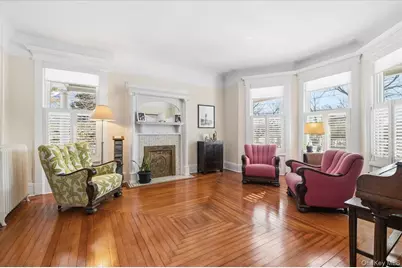 102 Sea Cliff Avenue, Sea Cliff, NY 11579 - Photo 8