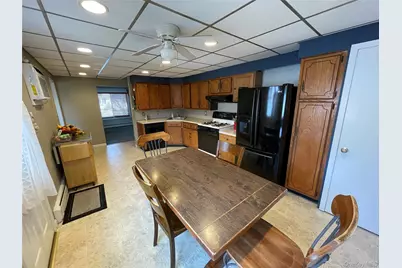 413 37th Street, Lindenhurst, NY 11757 - Photo 8