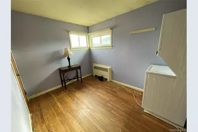 413 37th Street, Lindenhurst, NY 11757 - Photo 14