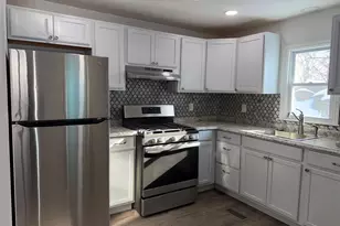 8 Hideaway Ln, Marlboro, NY 12542 - Photo 2