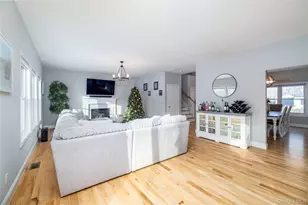 9 Shaw Ln, East Moriches, NY 11940 - Photo 10