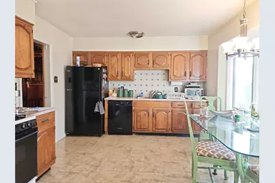 3 Dorset Way, Glen Cove, NY 11542 - Photo 2