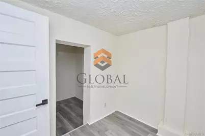 865 E 215th Street, Bronx, NY 10467 - Photo 34