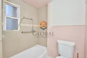 865 E 215th St, Bronx, NY 10467 - Photo 36