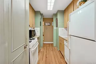 25 Neptune Blvd, Long Beach, NY 11561 - Photo 20