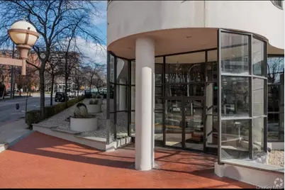 10 Cottage Place #2A, White Plains, NY 10601 - Photo 2