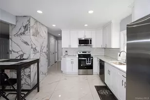 17 Windmill Ln, Levittown, NY 11756 - Photo 6