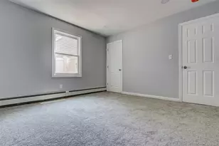 17 Windmill Ln, Levittown, NY 11756 - Photo 4