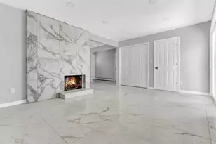 17 Windmill Ln, Levittown, NY 11756 - Photo 10