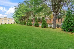 824 Birchwood Park Dr, Middle Island, NY 11953 - Photo 22