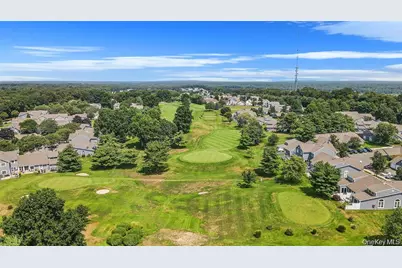 824 Birchwood Park Drive, Middle Island, NY 11953 - Photo 34