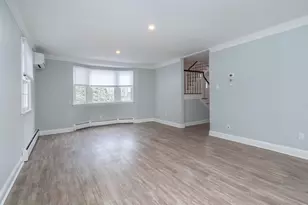 7 Kissam Ln, Glen Head, NY 11545 - Photo 4