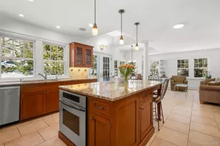 25 Huguenot Dr, Larchmont, NY 10538 - Photo 16