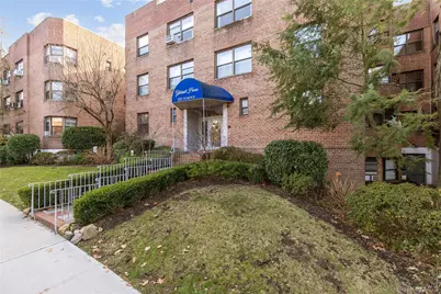 90 Schenck Avenue #3P, Great Neck, NY 11021 - Photo 20