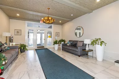 90 Schenck Avenue #3P, Great Neck, NY 11021 - Photo 2