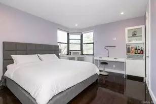 90 Schenck Ave, Great Neck, NY 11021 - Photo 16