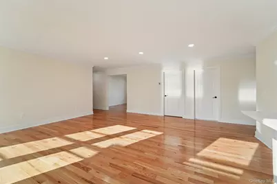 219 Mile Square Road, Yonkers, NY 10701 - Photo 8