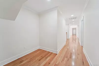 219 Mile Square Road, Yonkers, NY 10701 - Photo 36