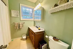 231 Manorhaven Blvd, Port Washington, NY 11050 - Photo 18