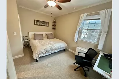 231 Manorhaven Boulevard, Port Washington, NY 11050 - Photo 8