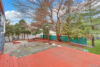 211 Cantiague Rock Road, Westbury, NY 11590 - Photo 22