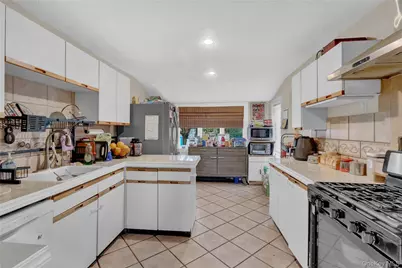 211 Cantiague Rock Road, Westbury, NY 11590 - Photo 8