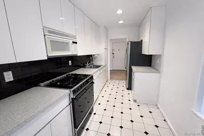 209-25 18th Avenue #1C, Bayside, NY 11360 - Photo 8