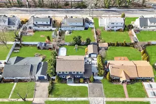 14 W Chestnut St, Farmingdale, NY 11735 - Photo 32