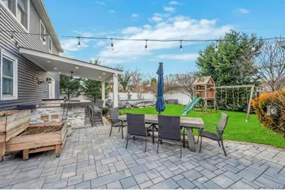 14 W Chestnut Street, Farmingdale, NY 11735 - Photo 30