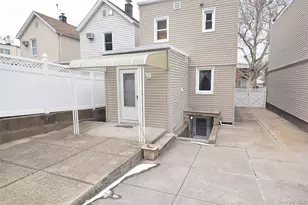 72-16 66th Dr, Middle Village, NY 11379 - Photo 24