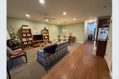 117 Pond View Drive, Port Washington, NY 11050 - Photo 6