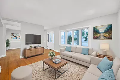 2585 Oceanside Road, Oceanside, NY 11572 - Photo 2