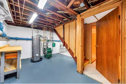 2585 Oceanside Road, Oceanside, NY 11572 - Photo 22