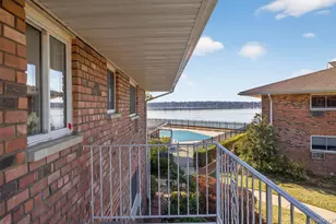 1 Toms Point Ln, Port Washington, NY 11050 - Photo 18