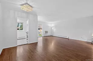 1 Toms Point Ln, Port Washington, NY 11050 - Photo 6