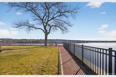 1 Toms Point Lane #6J, Port Washington, NY 11050 - Photo 26