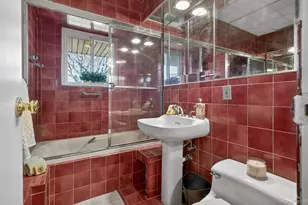 1 Toms Point Ln, Port Washington, NY 11050 - Photo 16