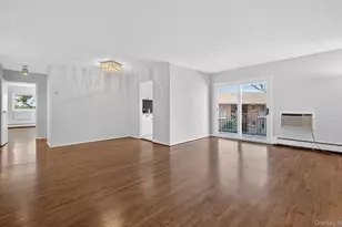 1 Toms Point Ln, Port Washington, NY 11050 - Photo 2