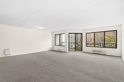 400 High Point Drive #408, Hartsdale, NY 10530 - Photo 6