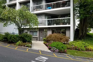 400 High Point Dr, Hartsdale, NY 10530 - Photo 38