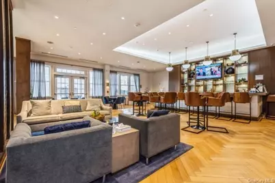 21105 Aspenwood Drive, Plainview, NY 11803 - Photo 28