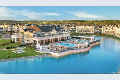 21105 Aspenwood Drive, Plainview, NY 11803 - Photo 30