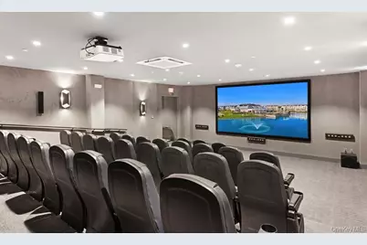 21105 Aspenwood Drive, Plainview, NY 11803 - Photo 34