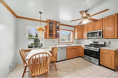 39 Claire Avenue, New Rochelle, NY 10804 - Photo 10