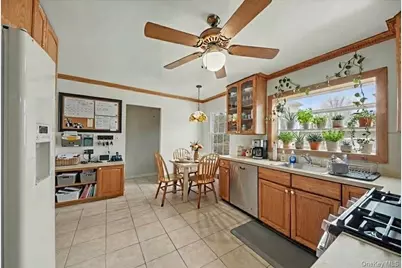 39 Claire Avenue, New Rochelle, NY 10804 - Photo 8