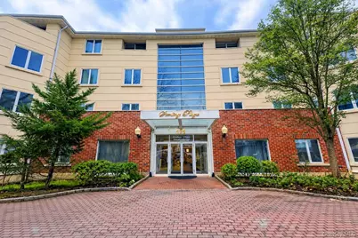 171 Great Neck Road #4L, Great Neck, NY 11021 - Photo 1