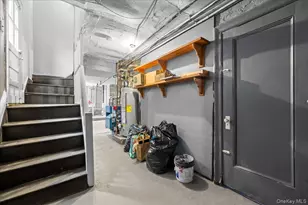 128 Kimball Terrace, Yonkers, NY 10704 - Photo 32