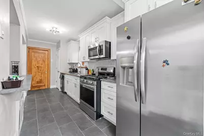 128 Kimball Terrace, Yonkers, NY 10704 - Photo 6