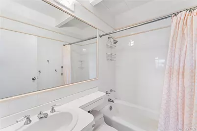 35 Library Avenue #3L, Westhampton Beach, NY 11978 - Photo 8